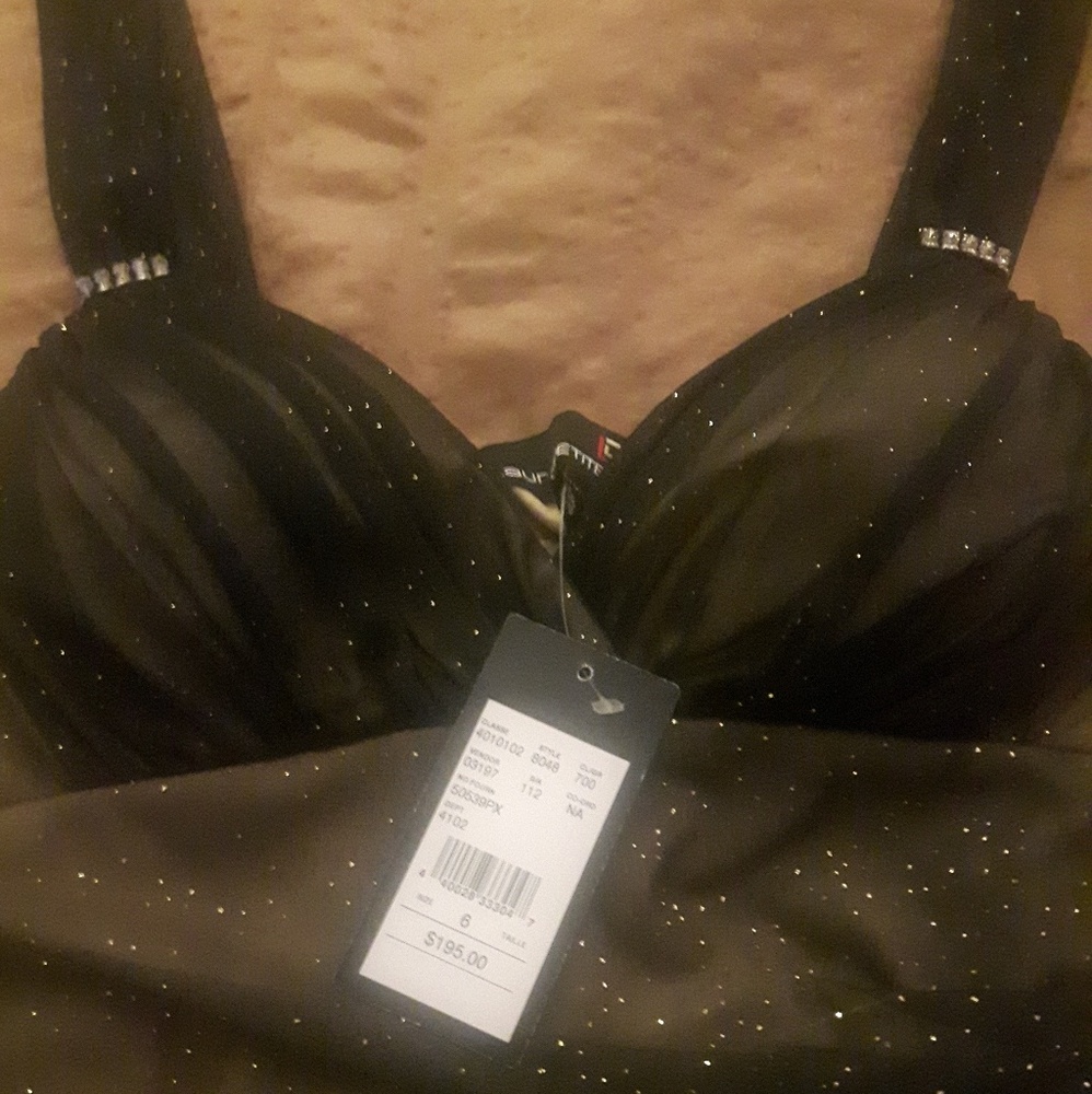 Formal Gown - Picture 2 of 4